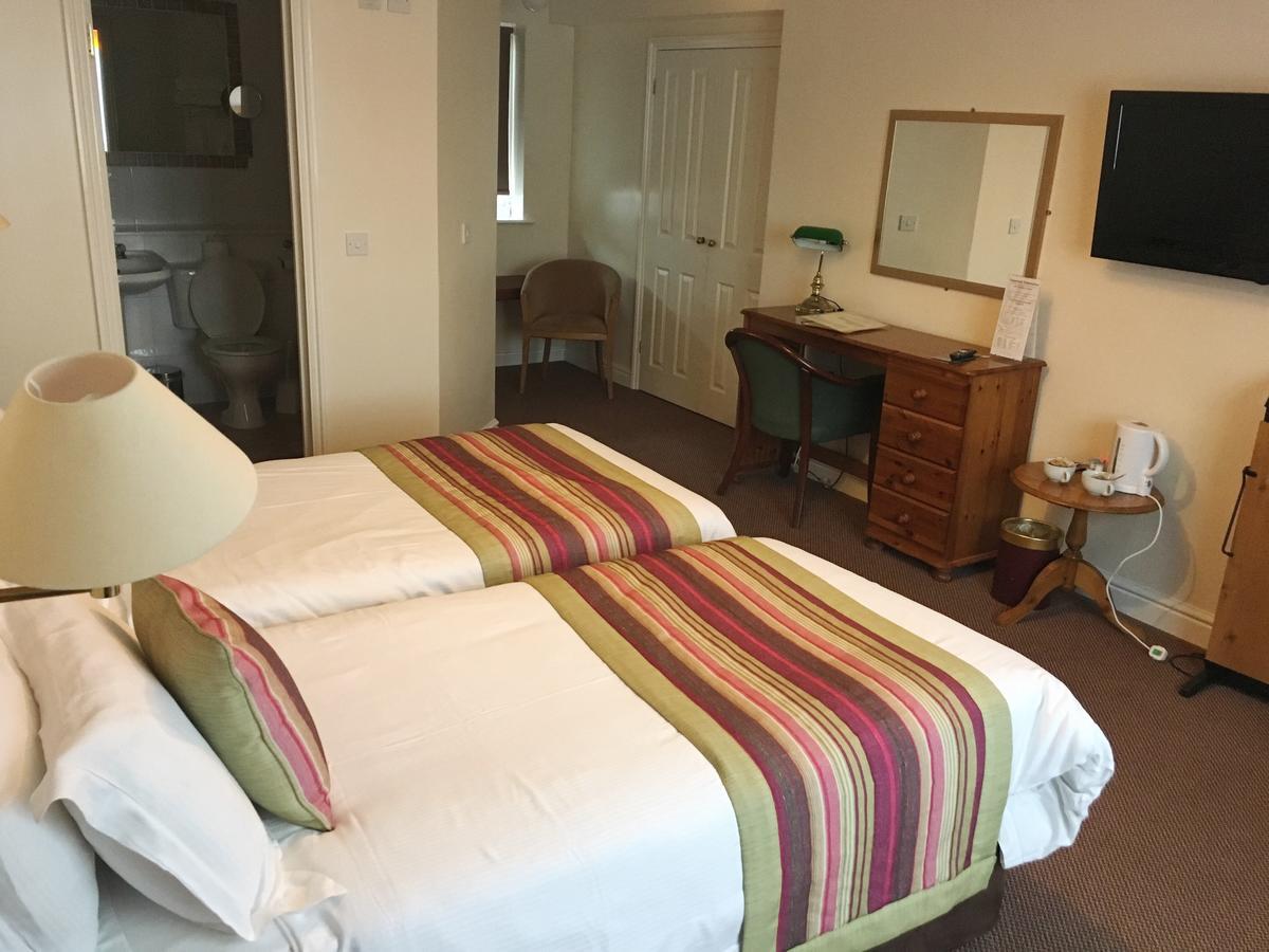 The Tally Ho Hotel - B&B Bicester Zewnętrze zdjęcie